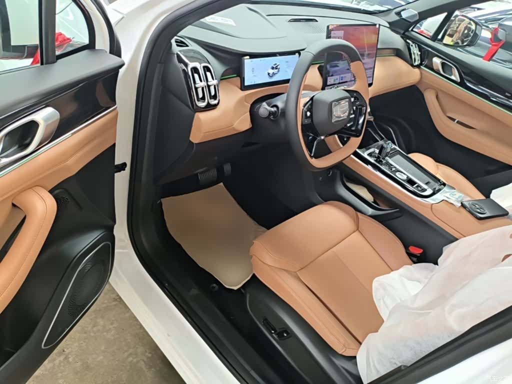 Geely Boyue, 2026 16