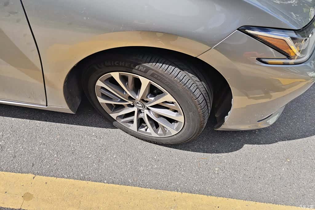 Lexus ES, 2021 6