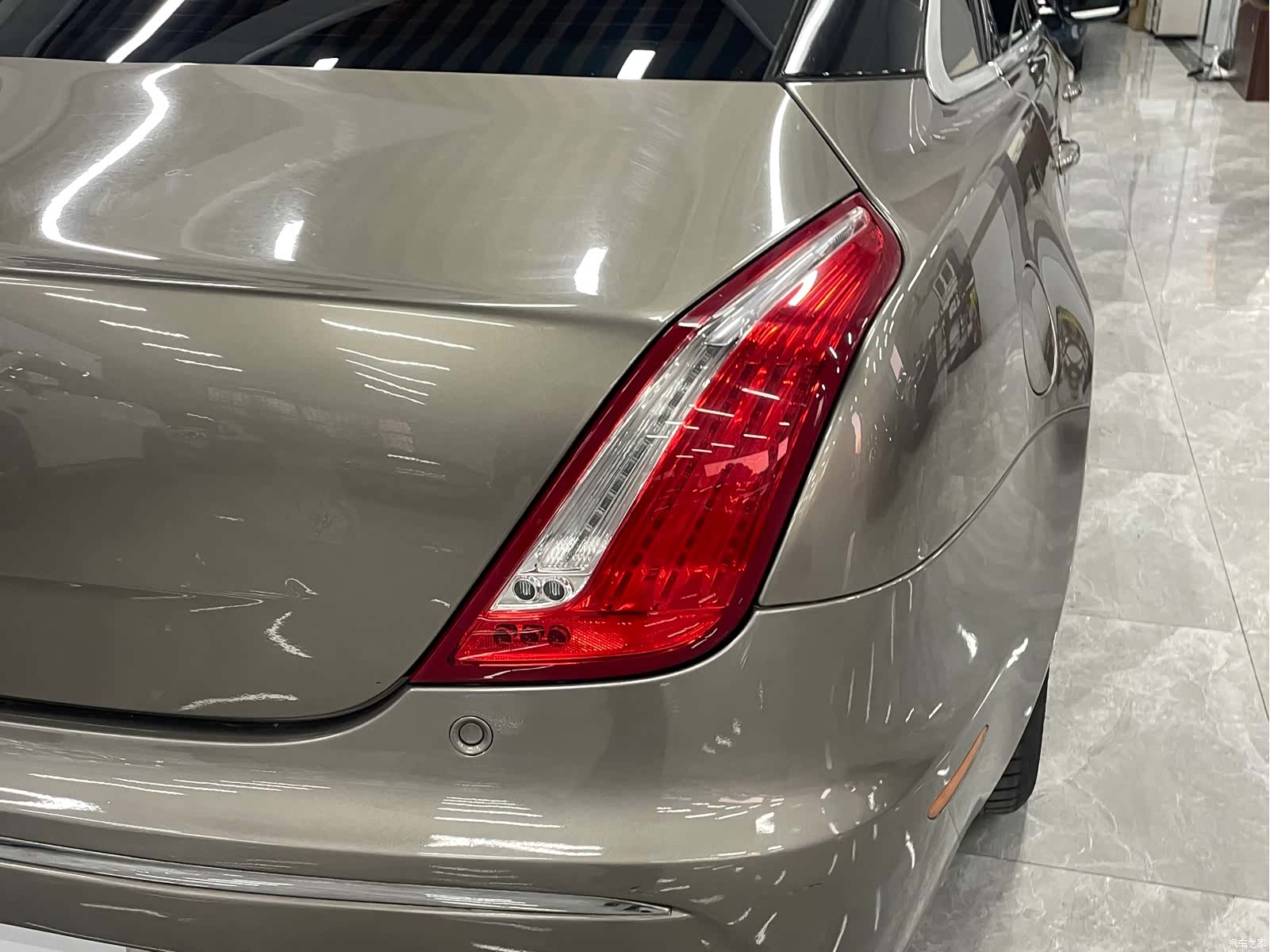 Jaguar XJ, 2012 20