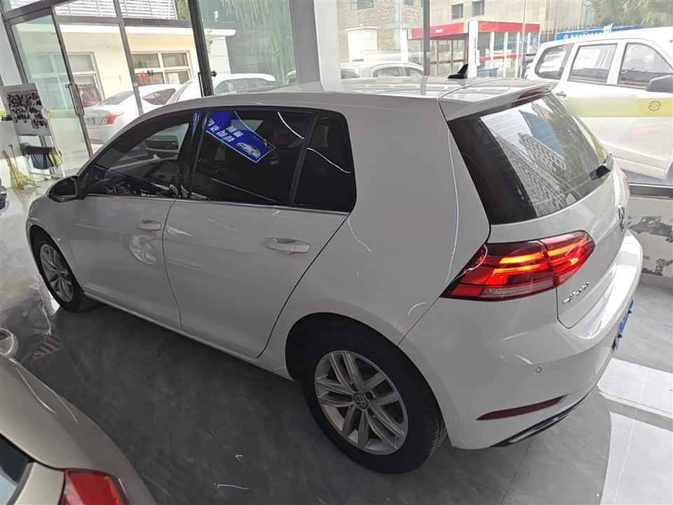 Volkswagen golf