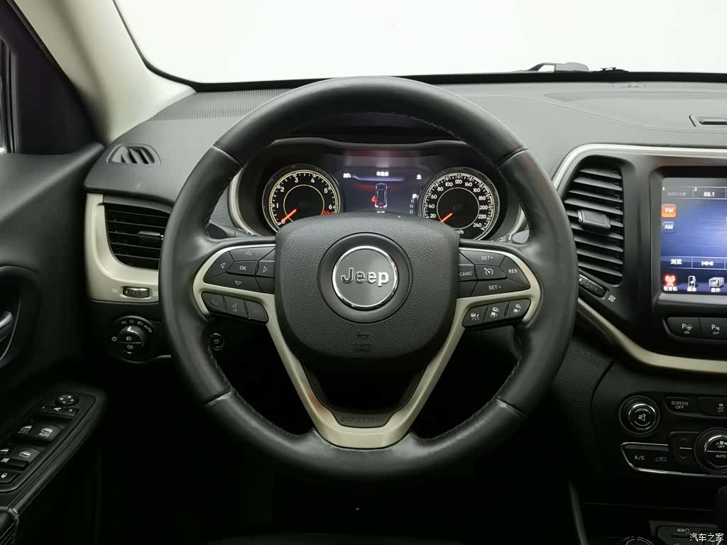 Jeep Cherokee, 2014 11