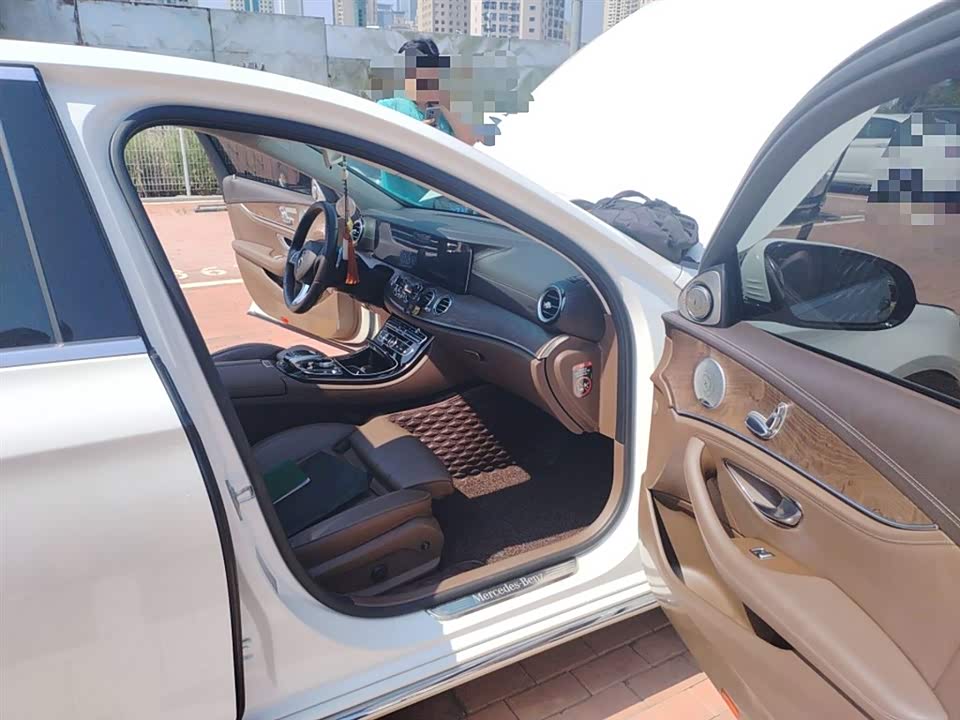 Mercedes-Benz E-class Mercedes-Benz E-class