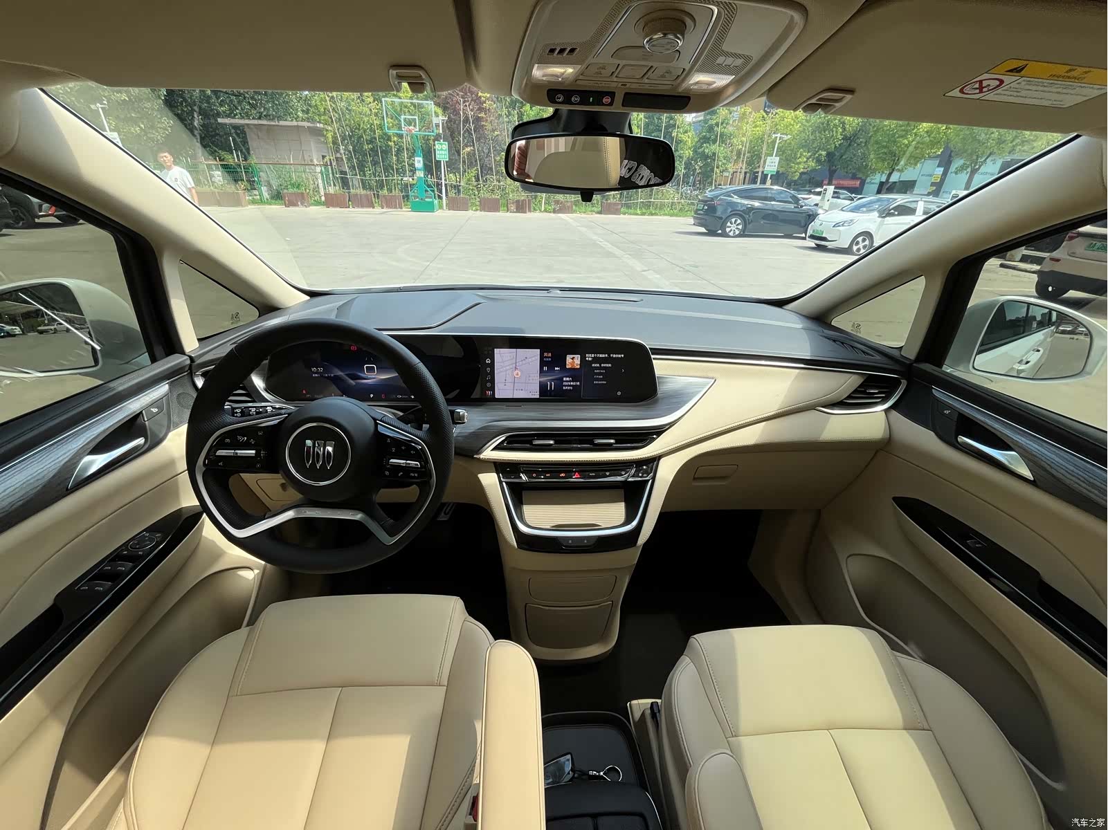 Buick GL8, 2025 11