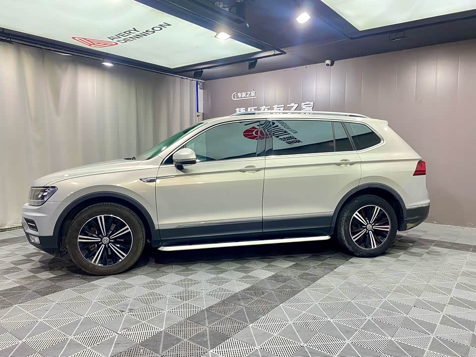 Volkswagen Tiguan L