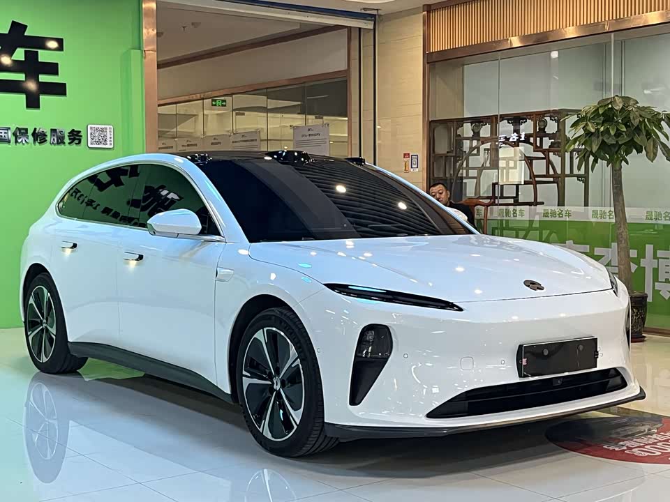 NIO ET5T