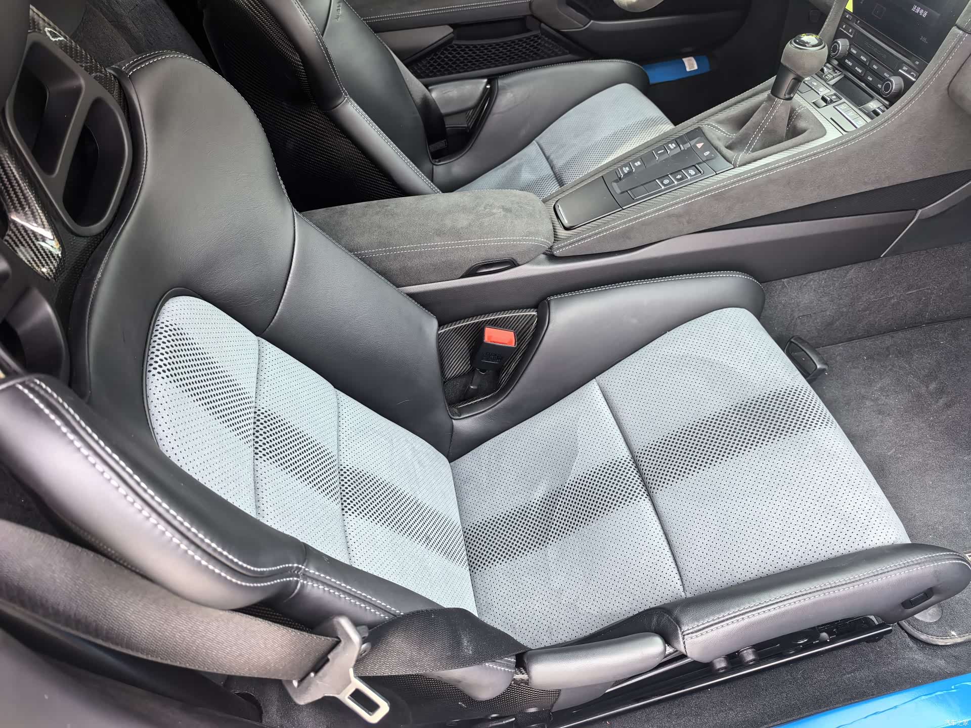 Porsche Cayman, 2023 8