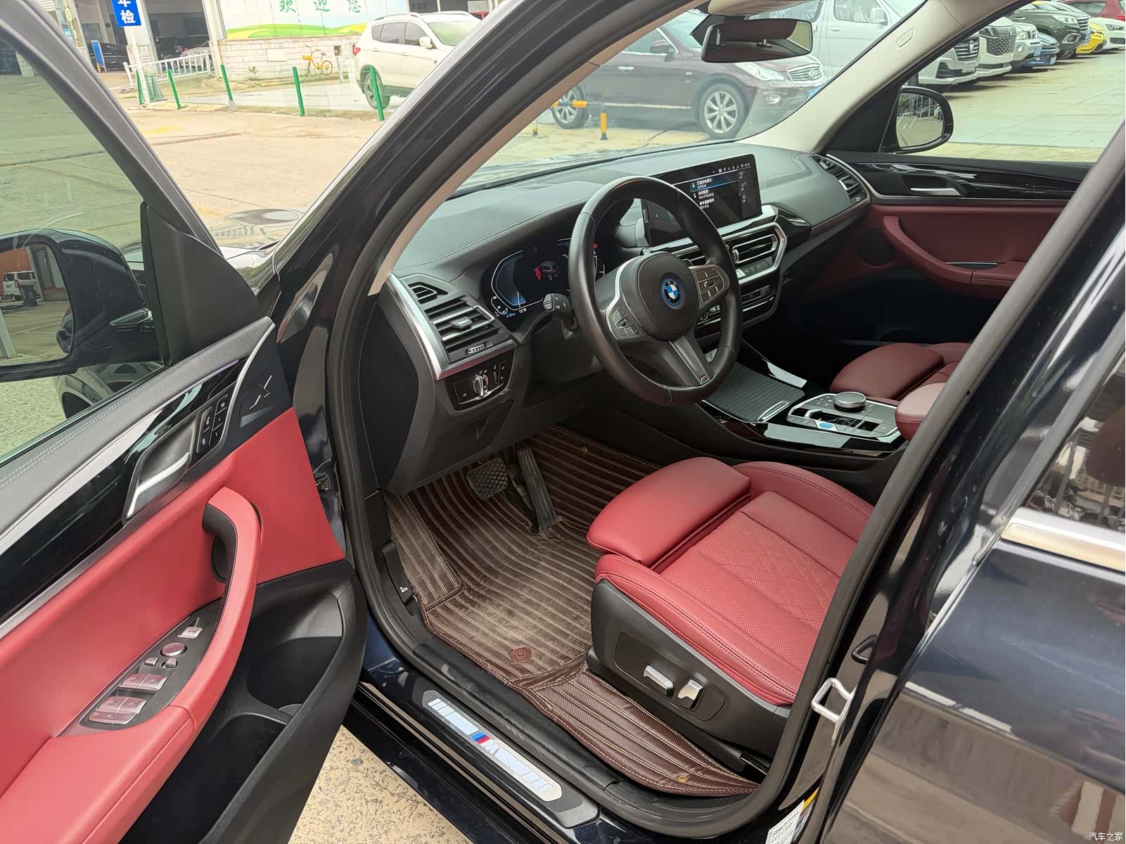 BMW iX3, 2023 4