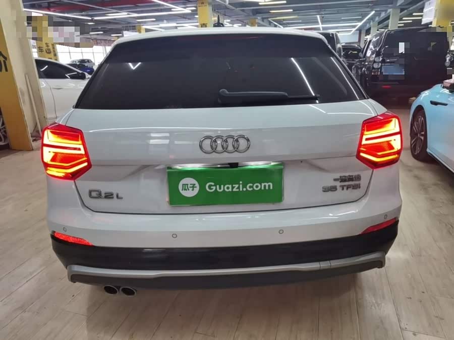 Audi Q2L 2021, фото 6