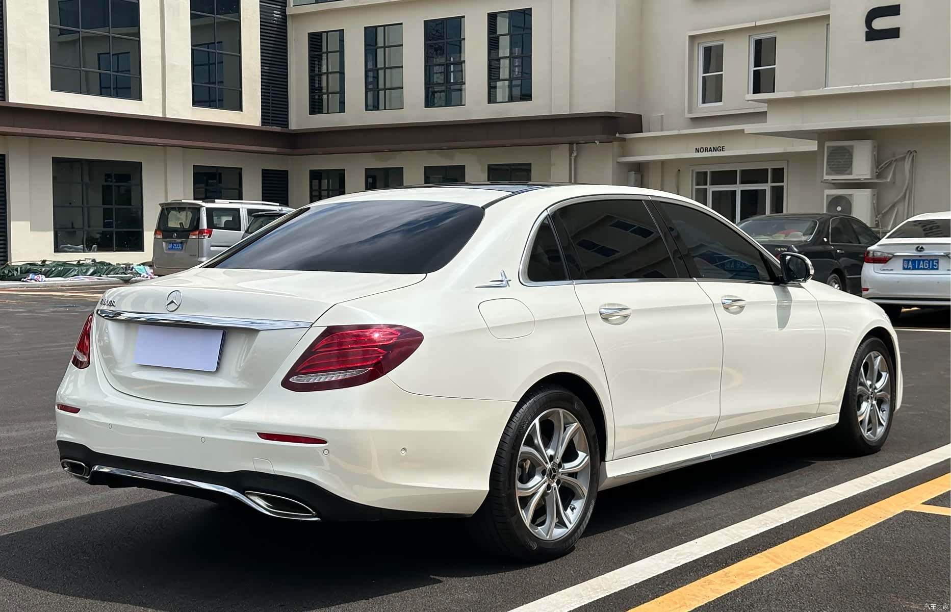 Mercedes-Benz E-Class, 2020 6