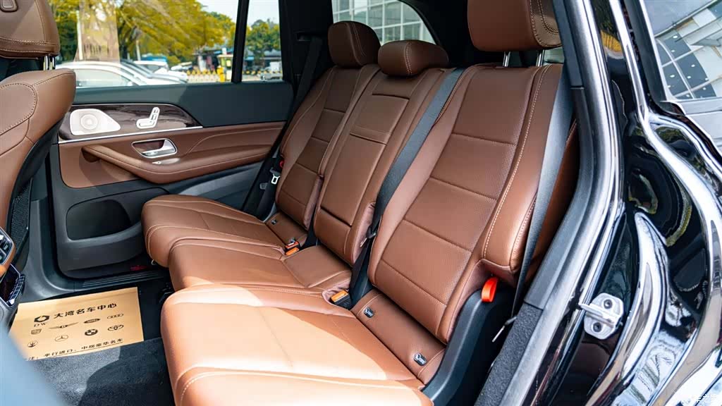 Mercedes-Benz GLS, 2024 10