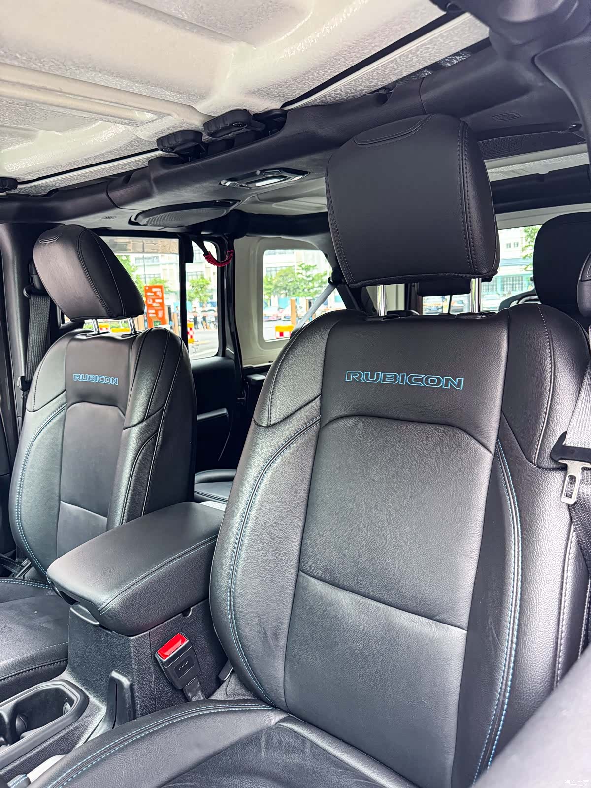 Jeep Wrangler, 2021 10