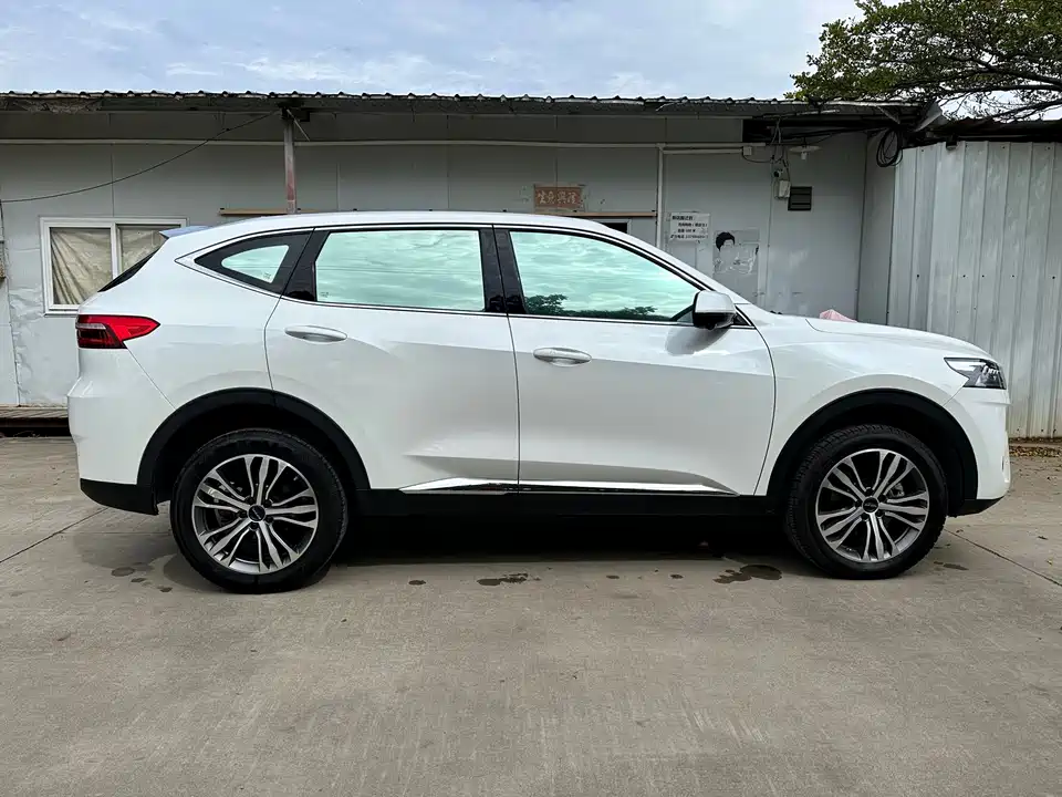 Haval F7