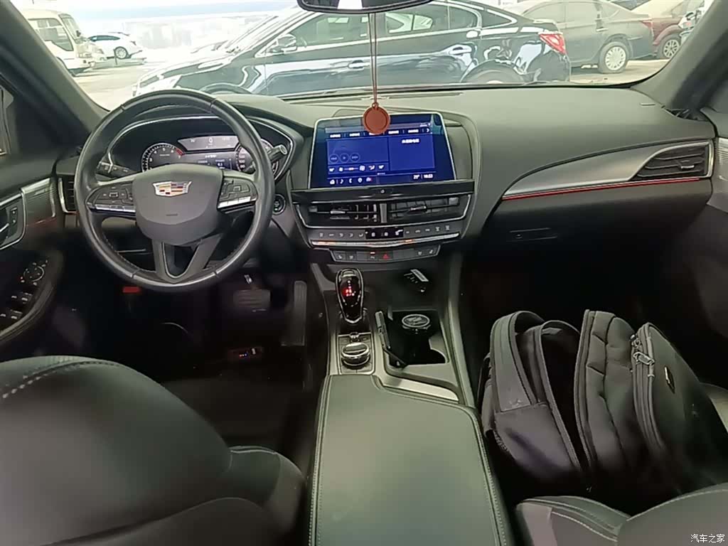Cadillac CT5, 2022 10