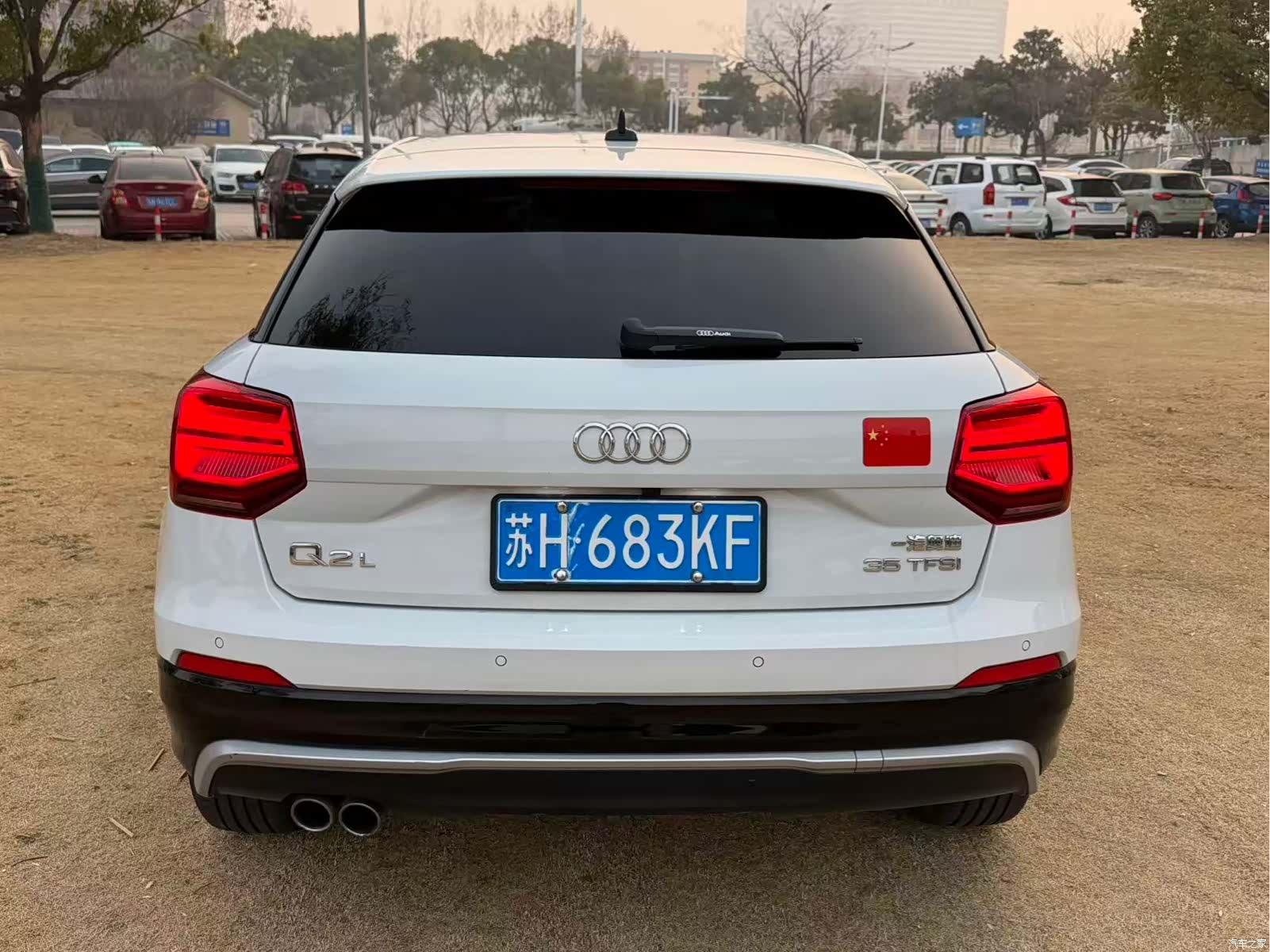 Audi Q2L, 2019 8