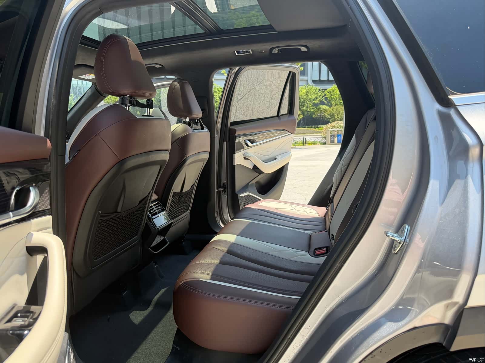 Geely Xingyue L, 2022 14