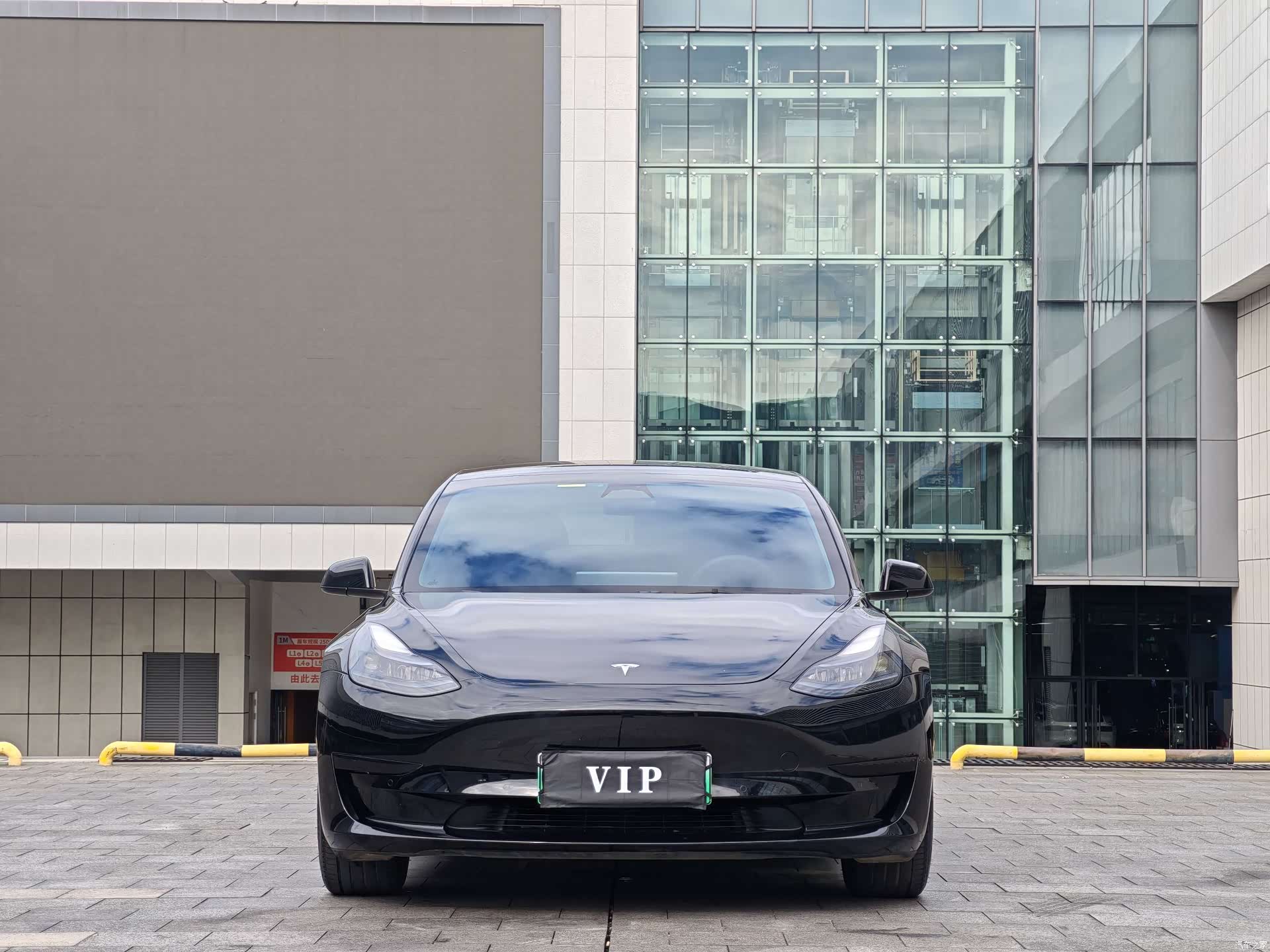Tesla Model 3, 2023 6