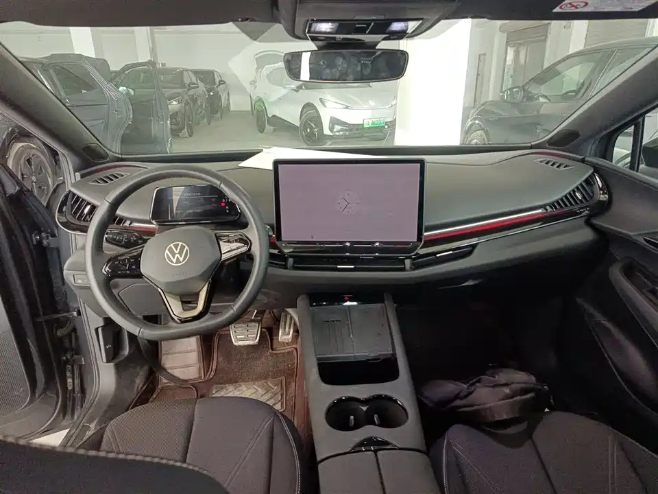 Volkswagen With the crowd 06