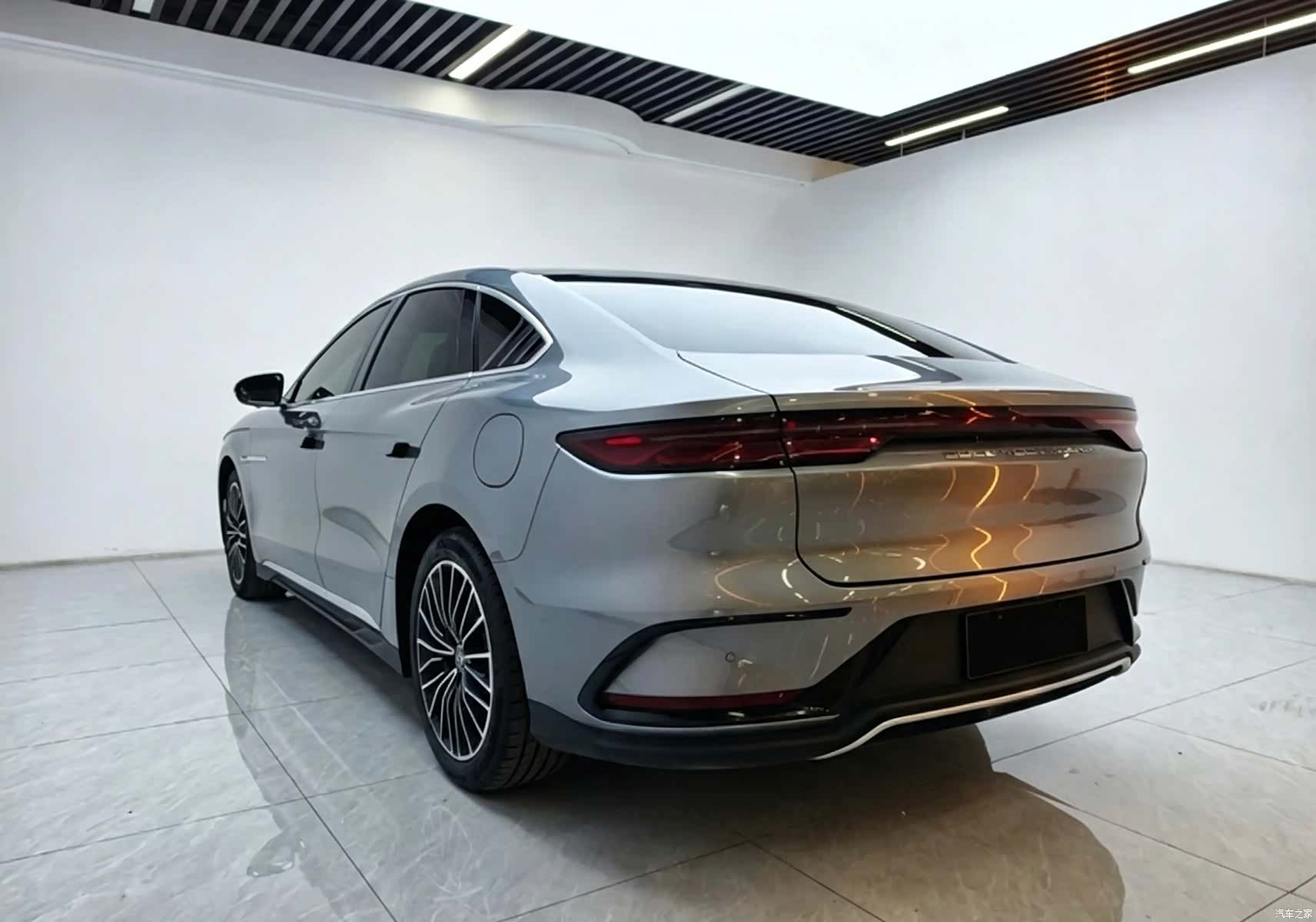 BYD Han, 2022 все фото