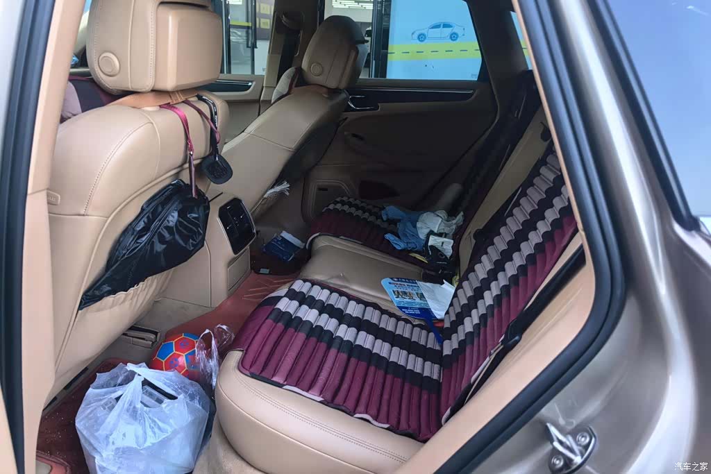 Porsche Macan, 2015 11