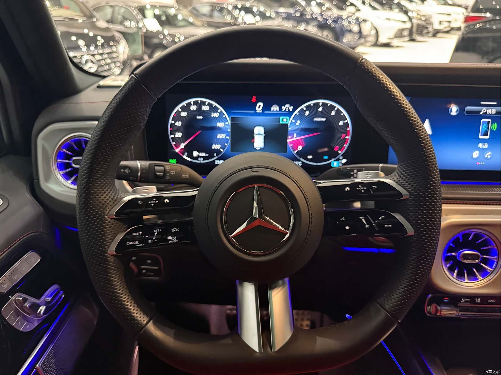 Mercedes-Benz G-Class, 2025 4