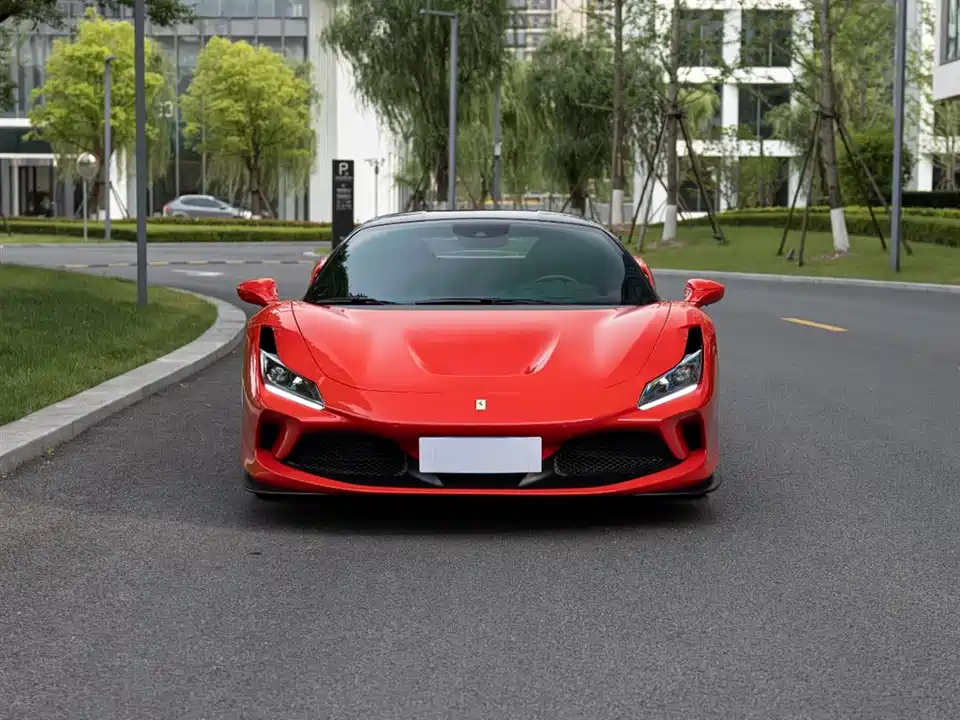 Ferrari F8