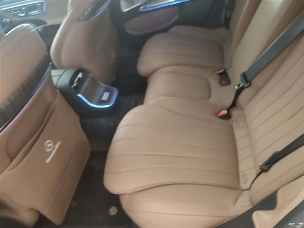 Mercedes-Benz E-Class, 2025 17