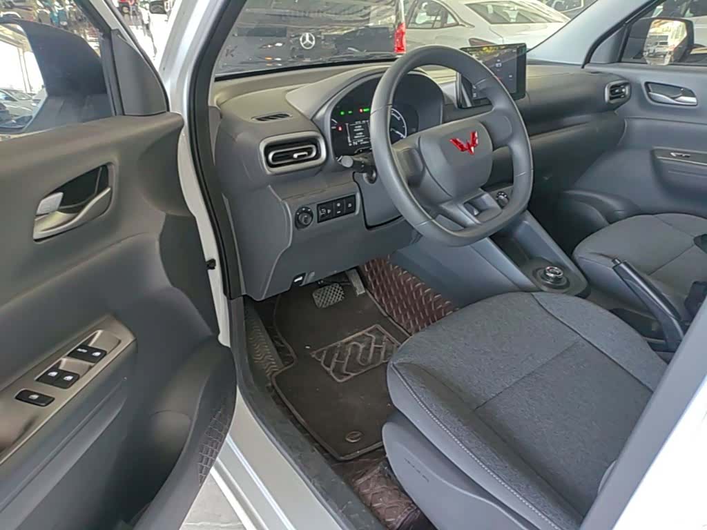 Wuling Hongguang, 2025 16