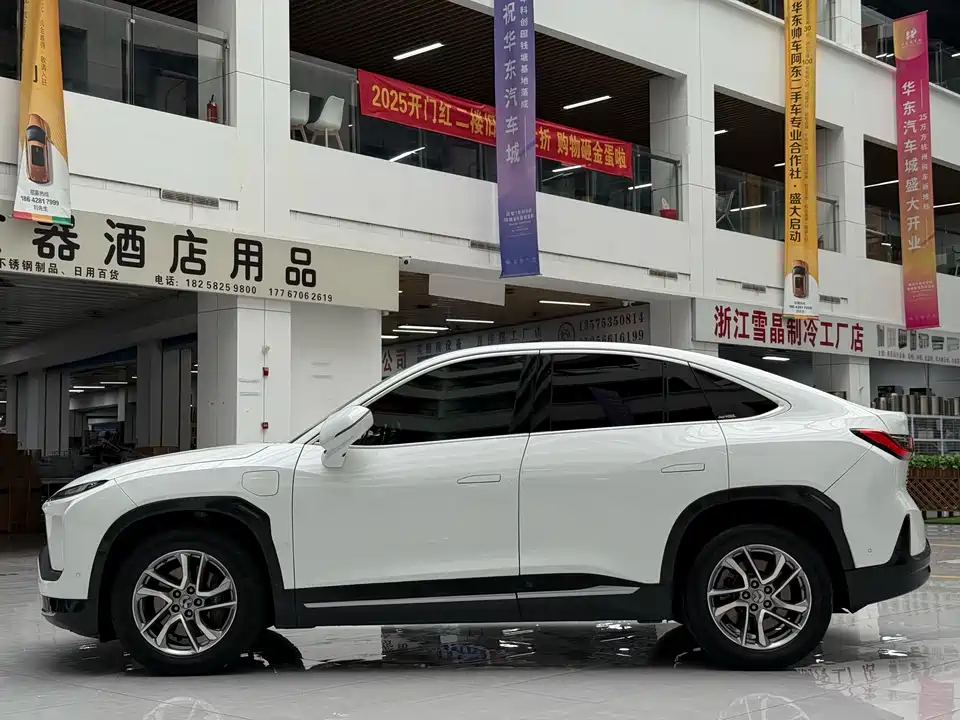 NIO EC6