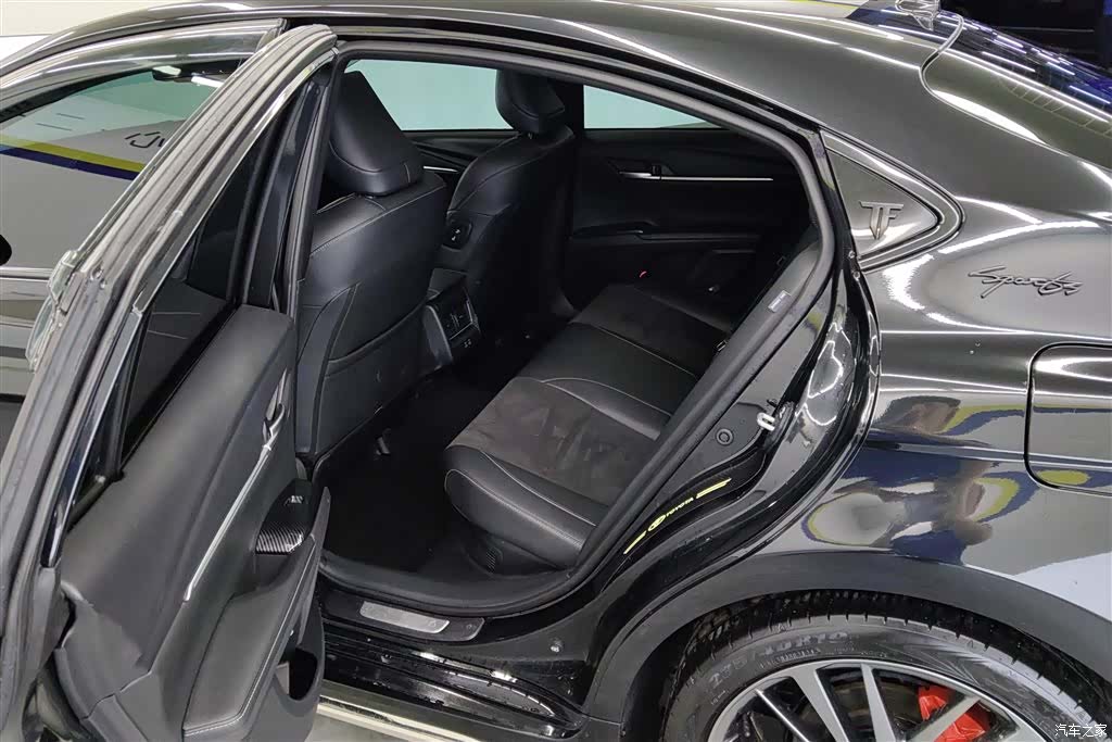 Toyota Camry, 2024 11