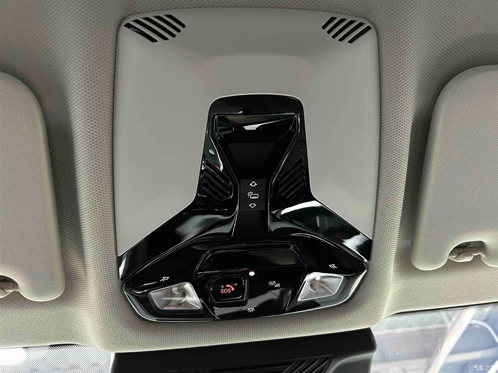 BMW X1, 2024 9