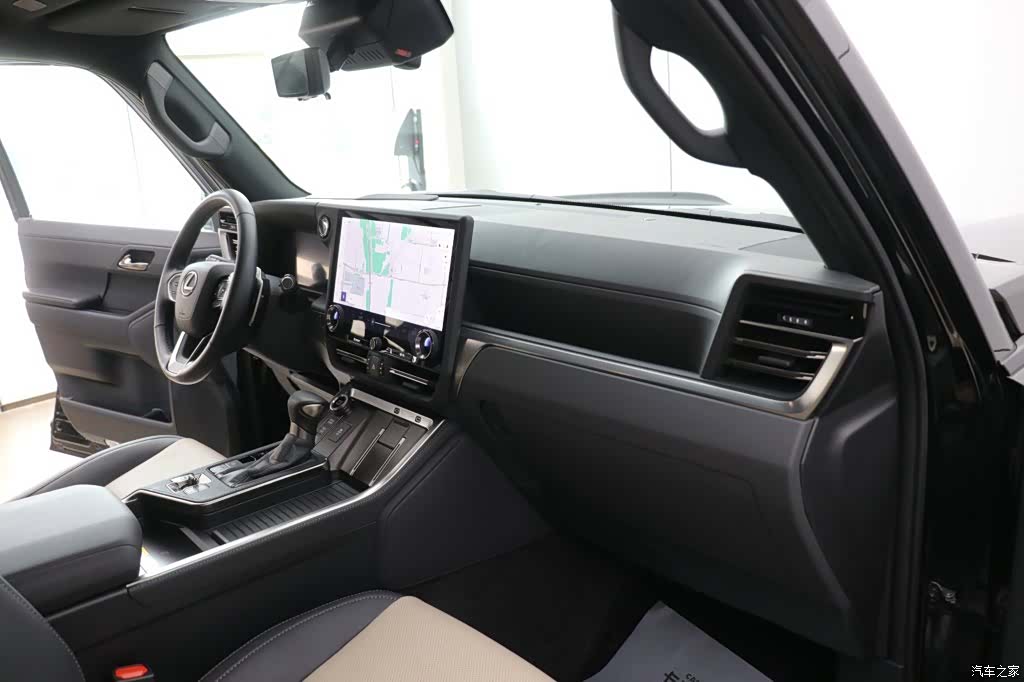 Lexus GX, 2025 21