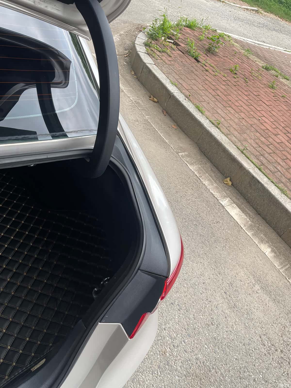 Toyota Camry, 2019 18