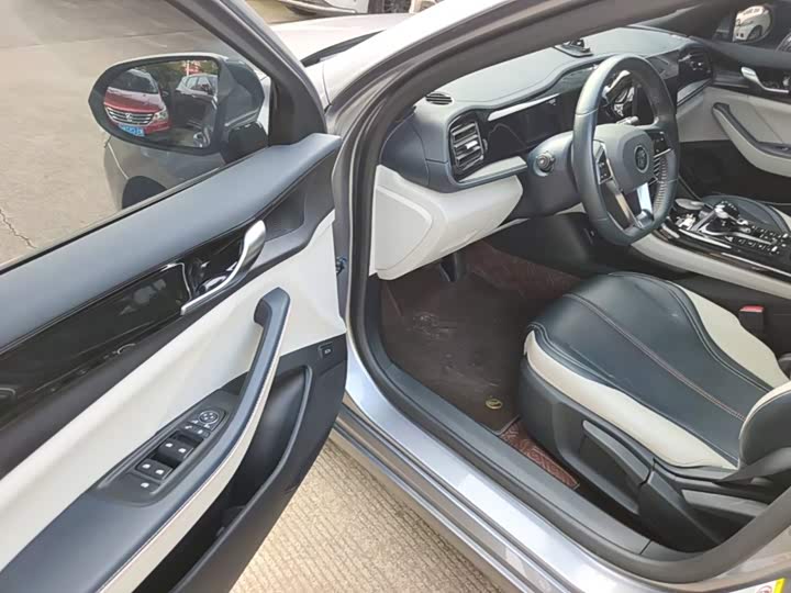 BYD Qin Plus 2021 DM-i 55KM Премиум