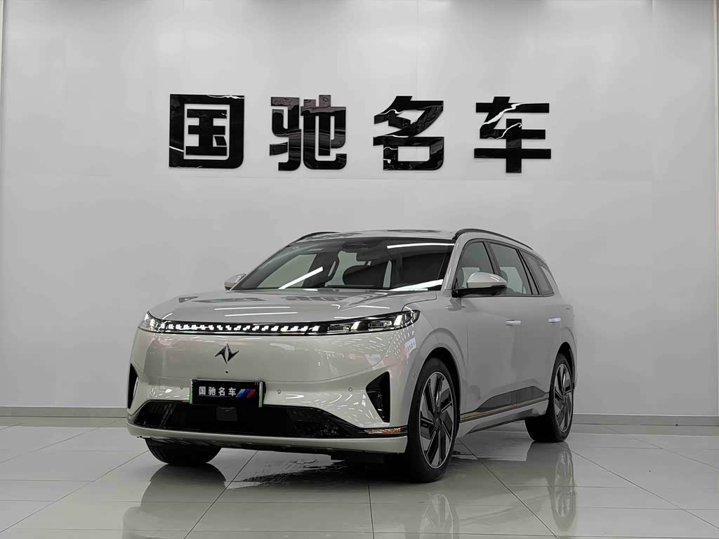 Dongfeng eπ008