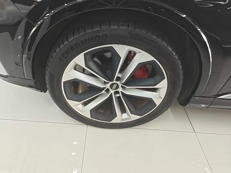 Audi Q7 2023, фото 23