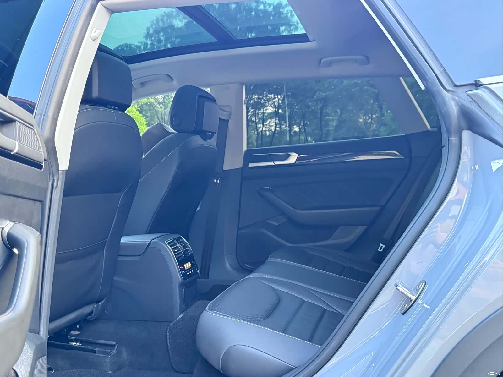 Volkswagen CC, 2021 14