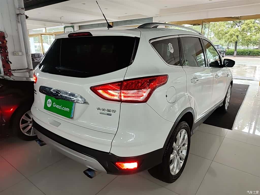 Ford Kuga, 2015 7