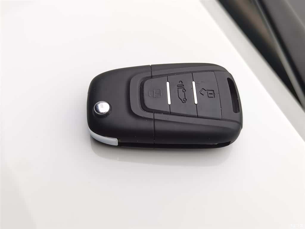 Maxus V80, 2022 19
