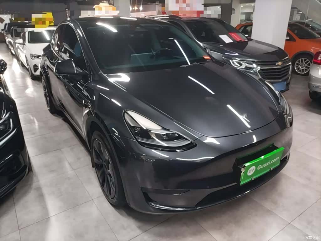 Tesla Model Y, 2024 4