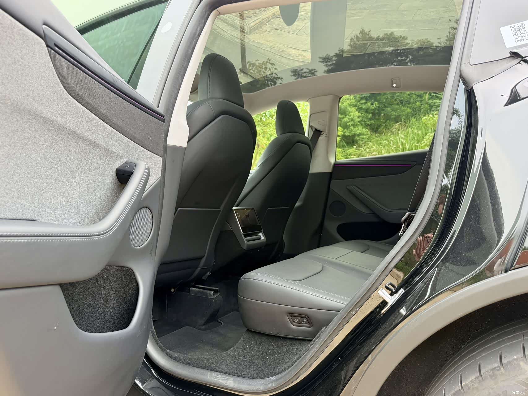 Tesla Model Y, 2025 13