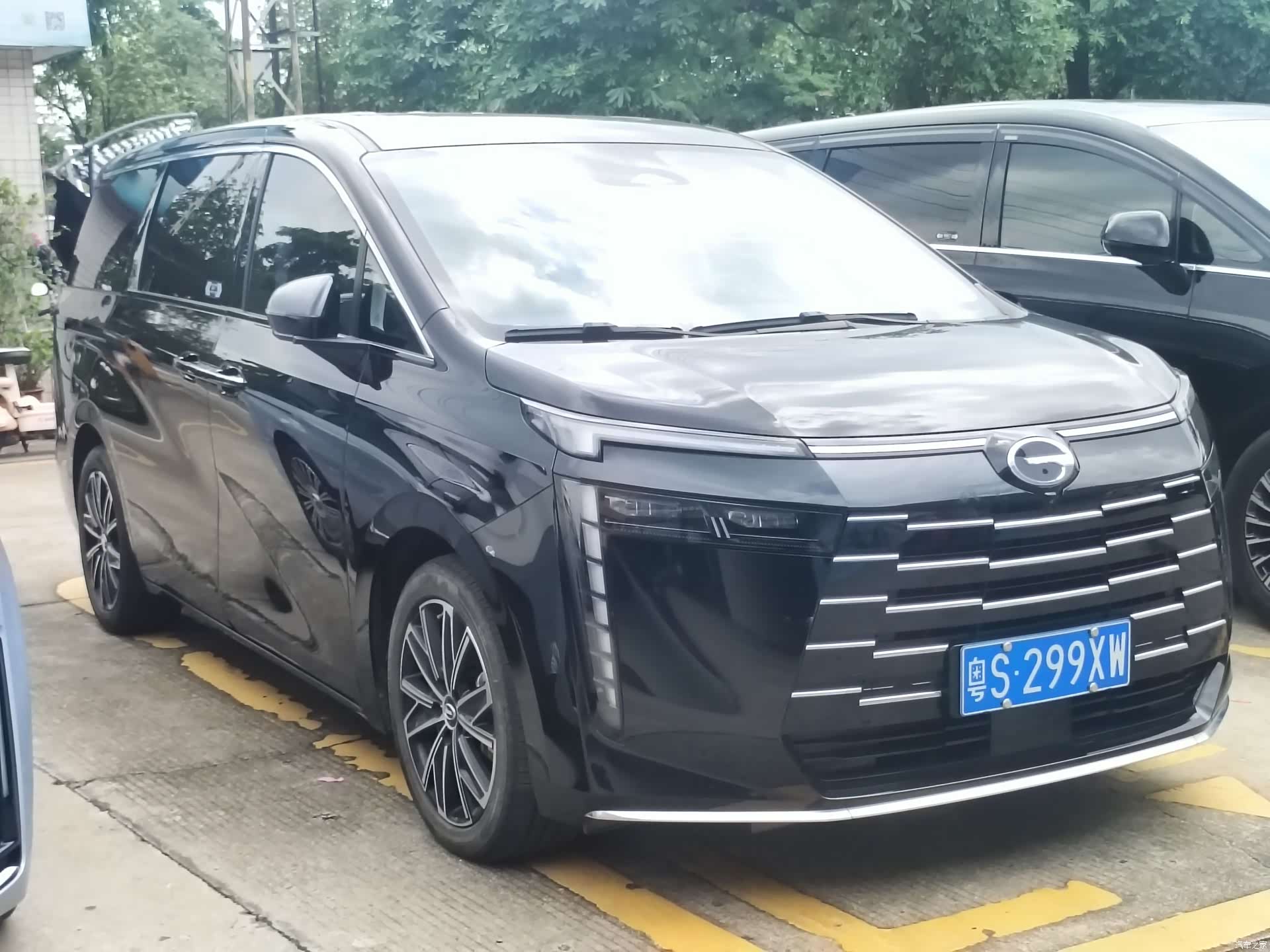 Trumpchi E8, 2024 12