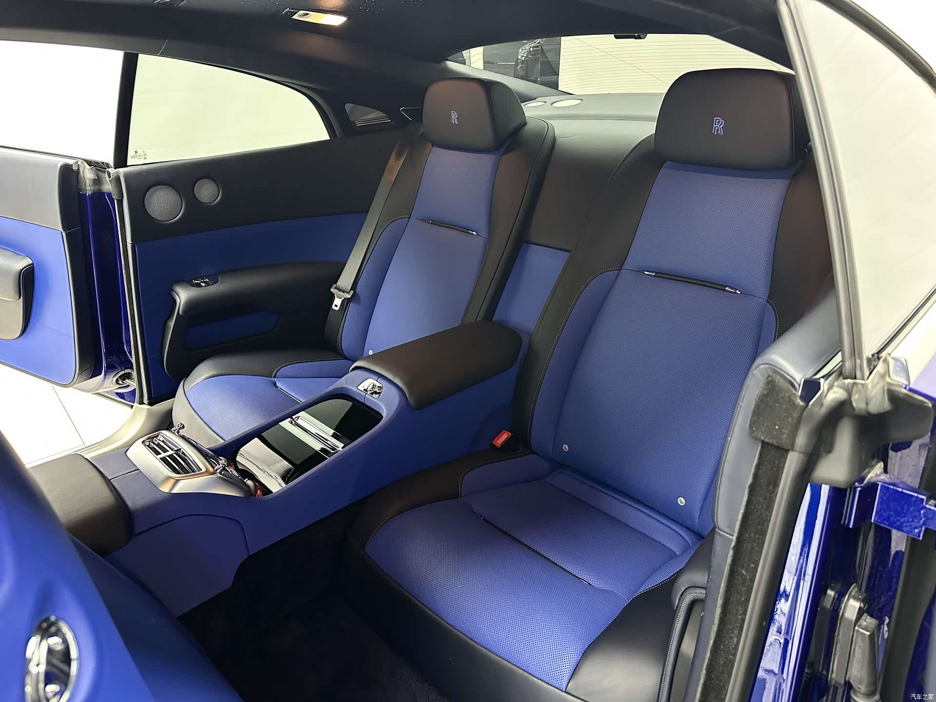 Rolls-Royce Wraith, 2020 13