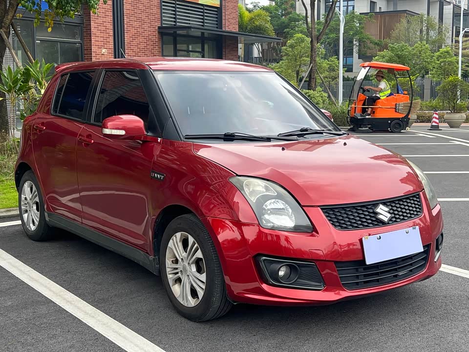 Suzuki Swift Suzuki Swift