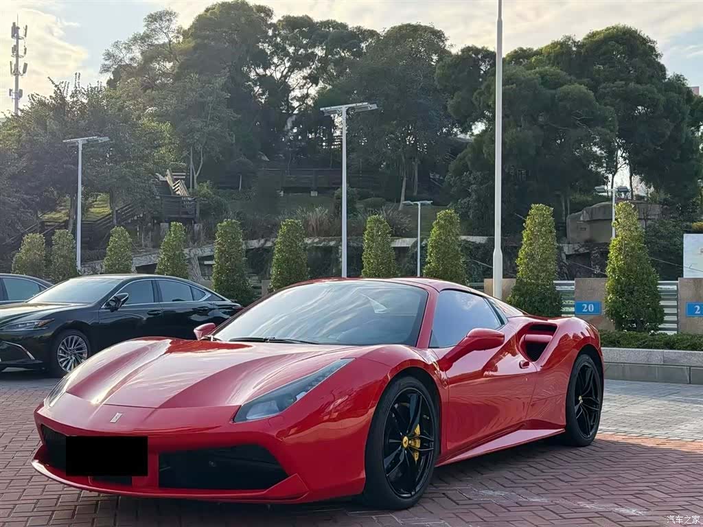 Ferrari 488