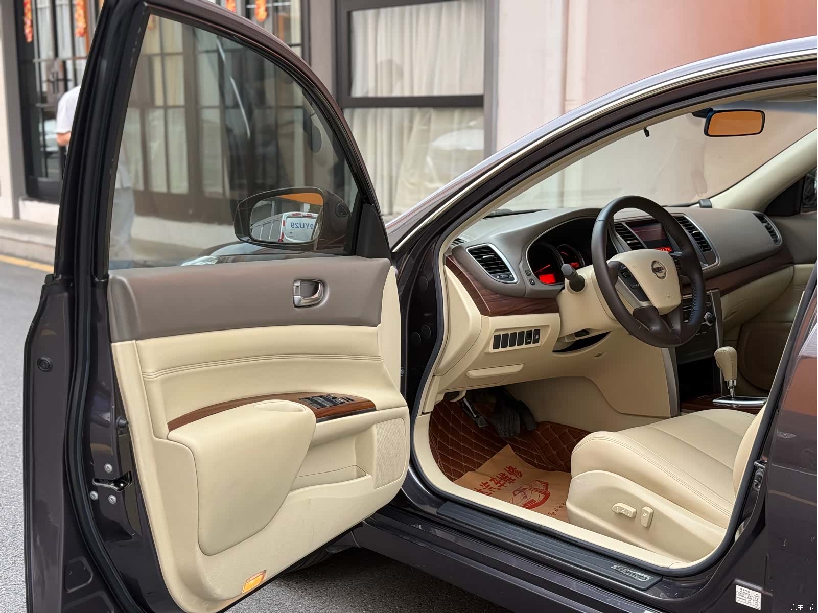 Nissan Teana, 2009 8