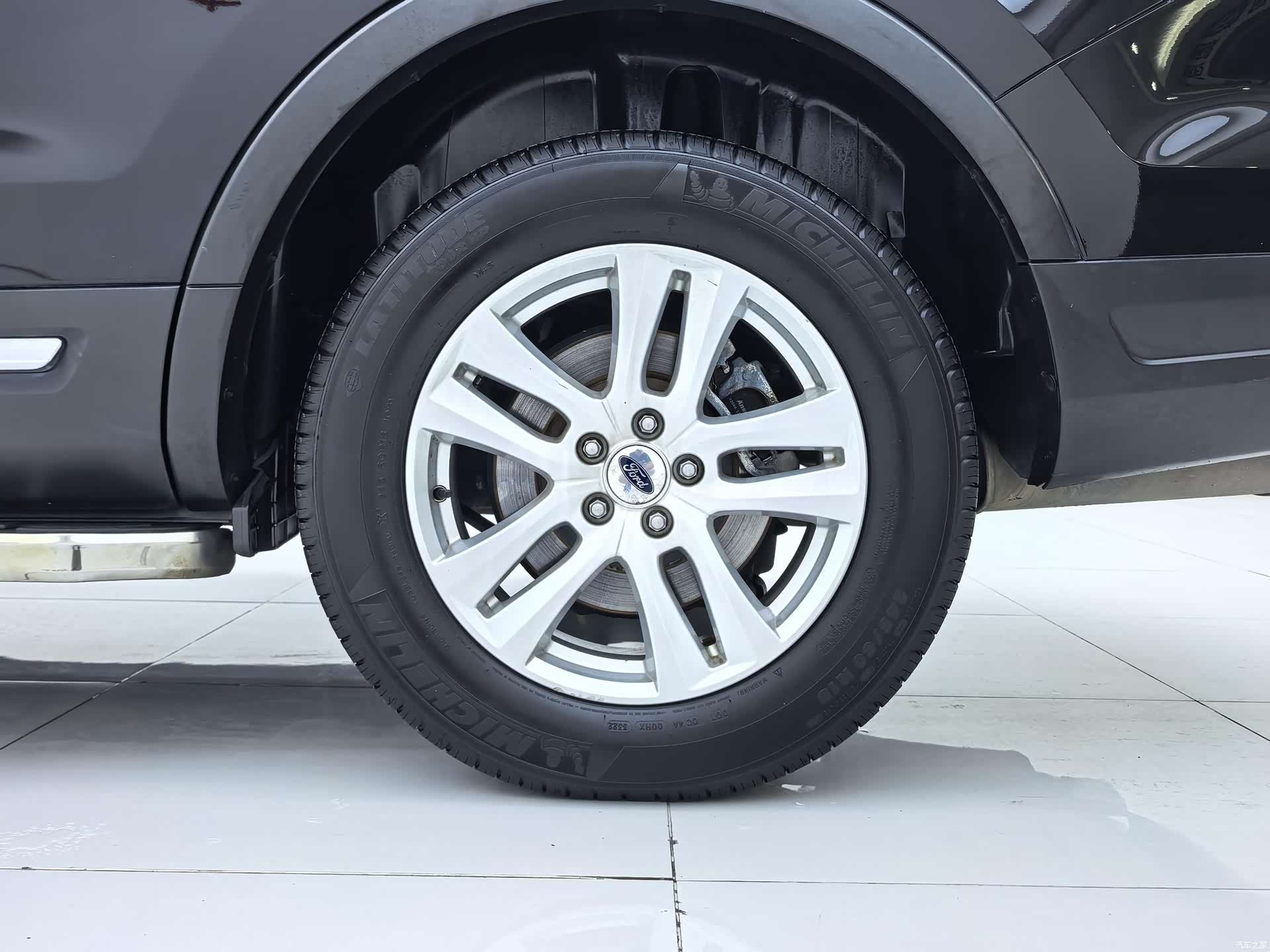 Ford Explorer, 2019 28