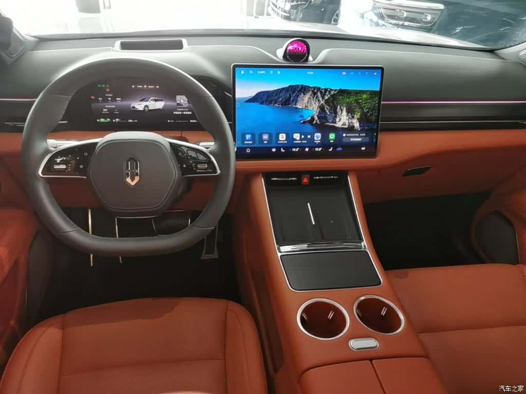 AITO M5, 2025 10
