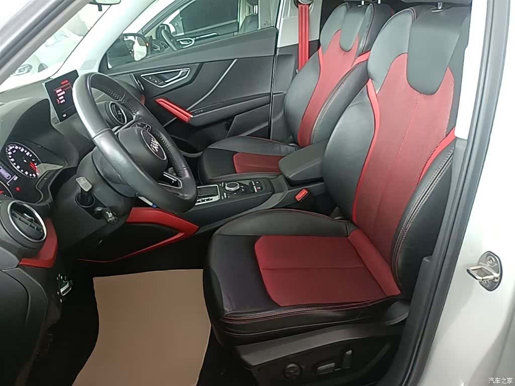 Audi Q2L, 2019 15