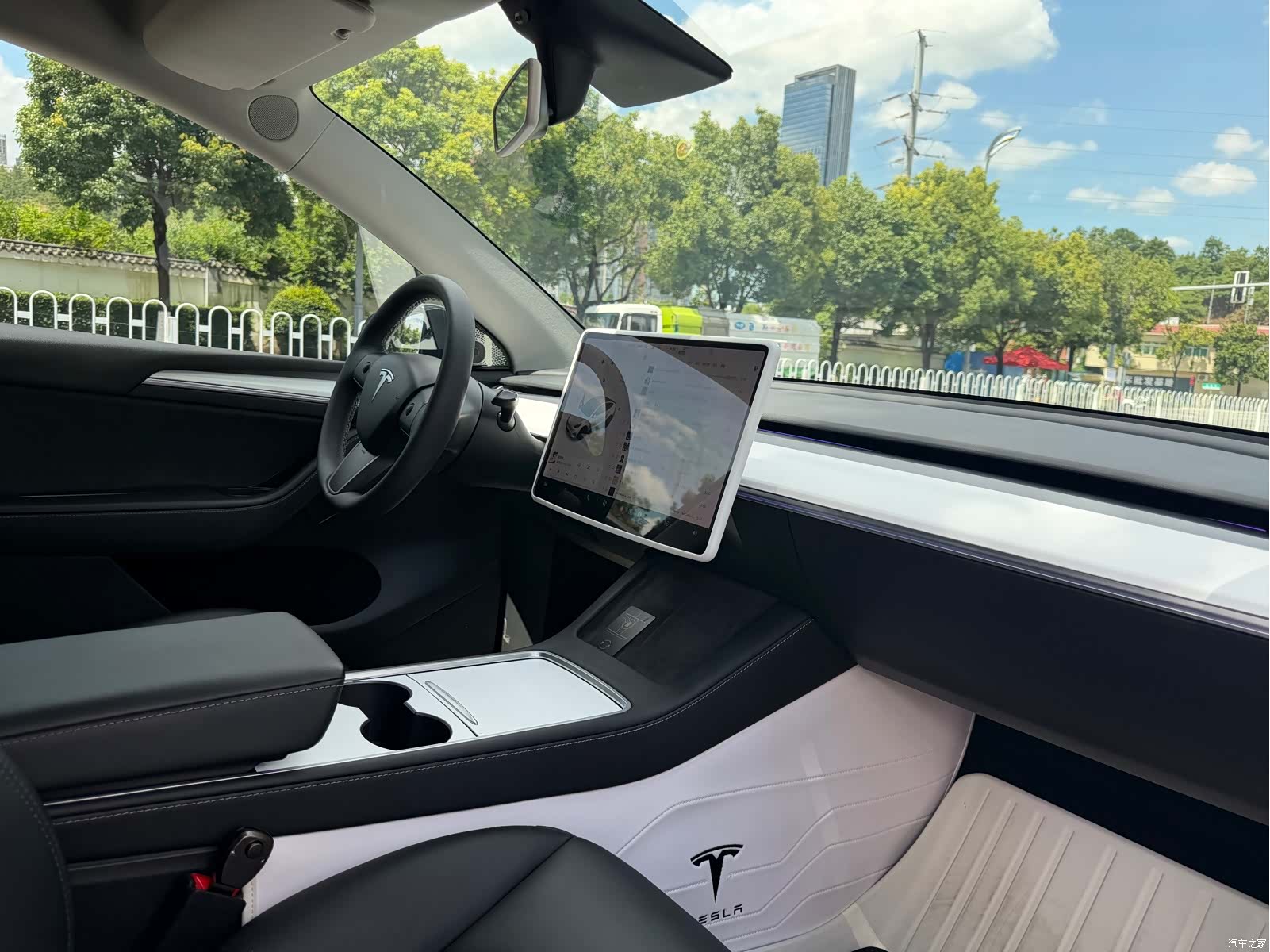 Tesla Model Y, 2021 9