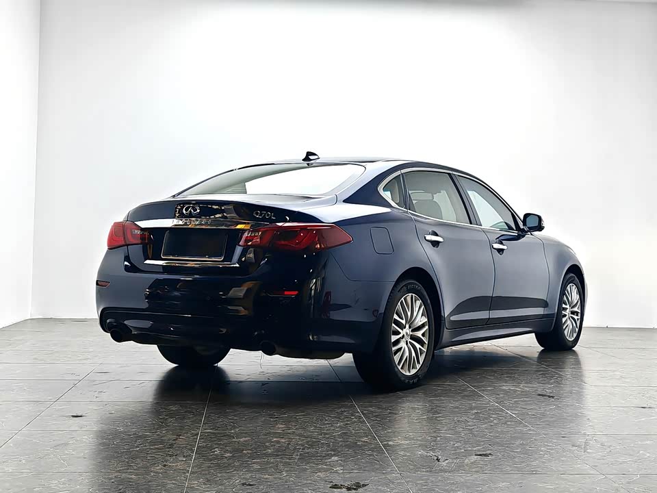 Infiniti Q70 Infiniti Q70